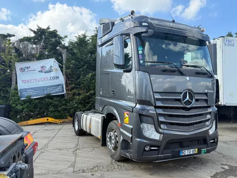 Mercedes-Benz Actros 1842 4X2 Spring/Air Bigspace Retarder 2 Tanks