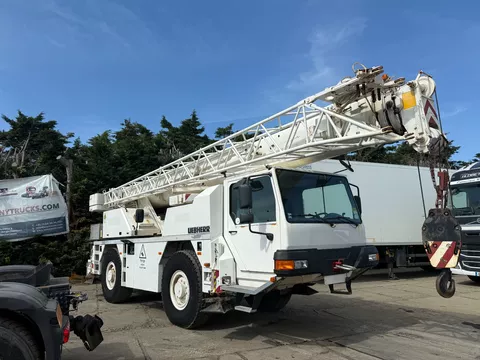 Liebherr LTM 1030/2 Mobile crane with JIB