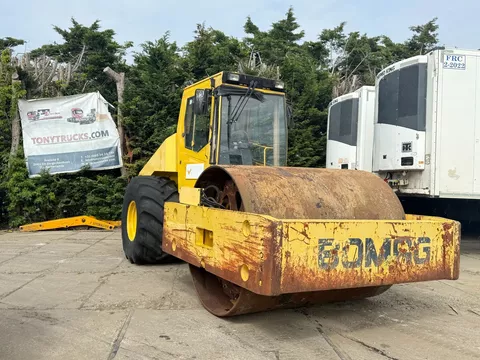 Bomag BW225D-3 Roller with vibration *NO ENGINE*