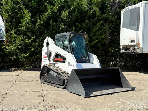 Bobcat T190 SKIDSTEER Closed Cabine High Flow *2560 Hours* NL Machine